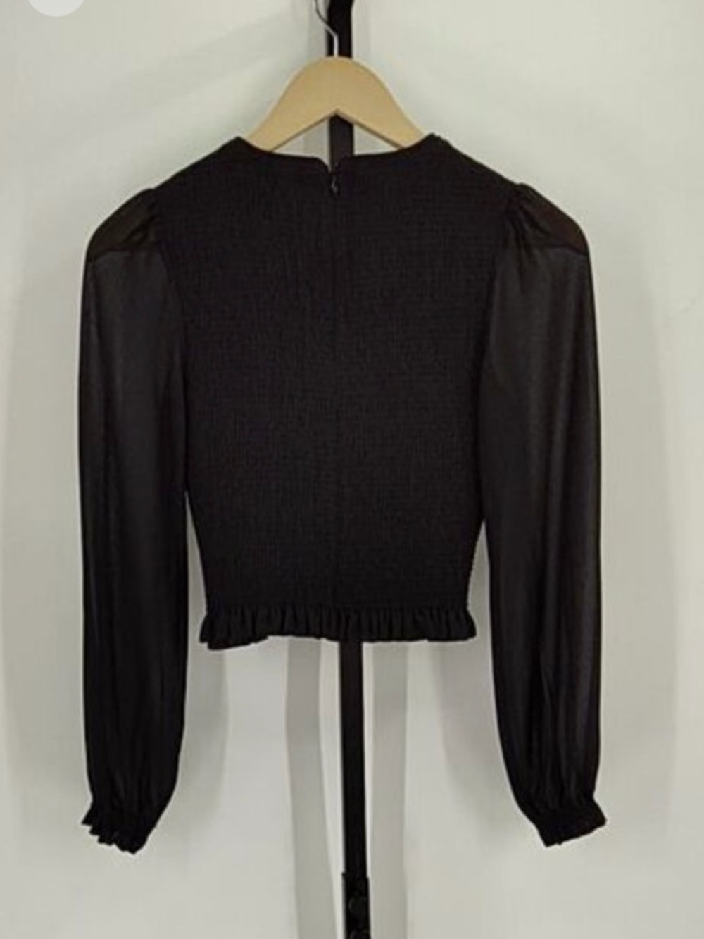 Quince NWT Chiffon Smocked Cropped Blouse - Size XS - Black - Picture 2 of 3